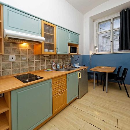Apartments Truhlarska 31 Прага Екстериор снимка